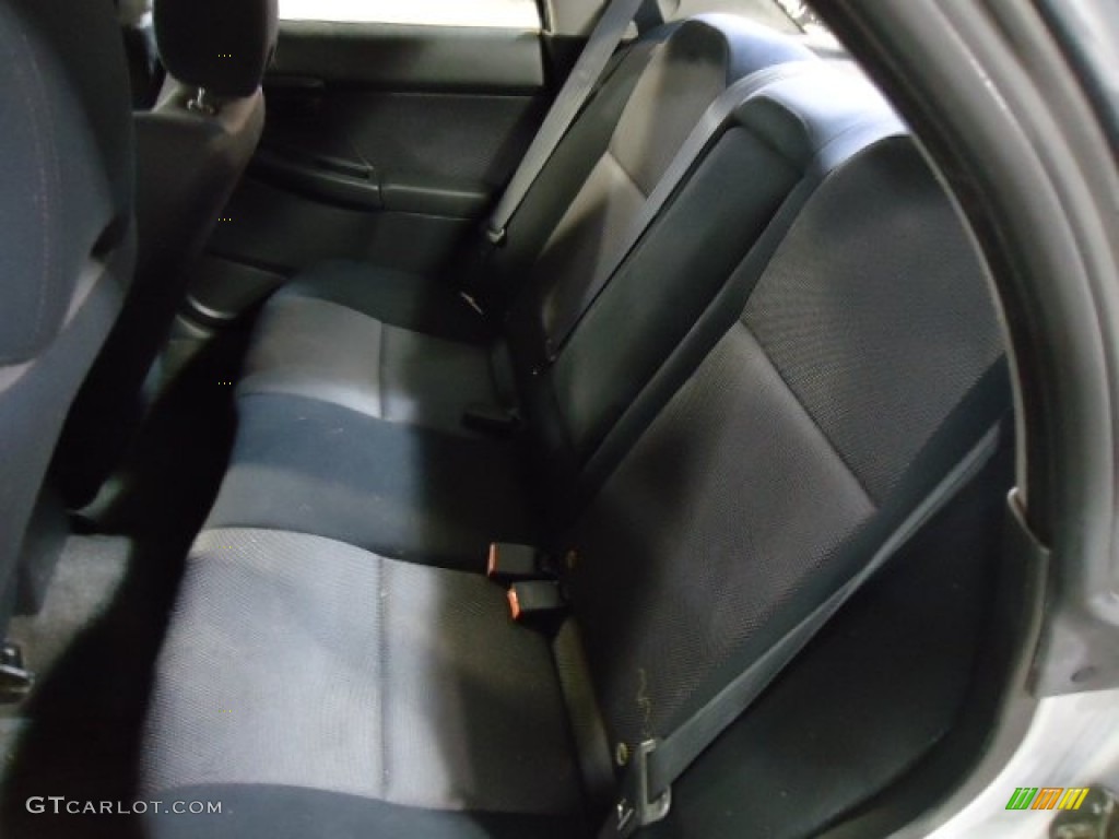 2002 Subaru Impreza 2.5 RS Sedan Rear Seat Photo #67735762