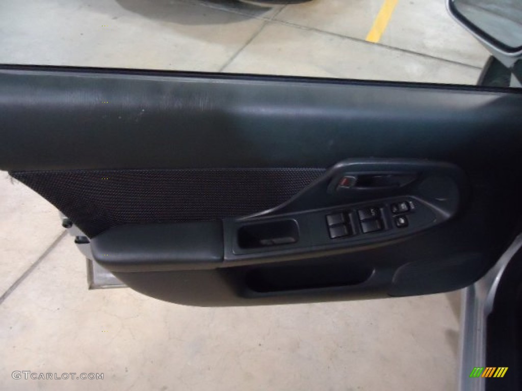 2002 Subaru Impreza 2.5 RS Sedan Black Door Panel Photo #67735781