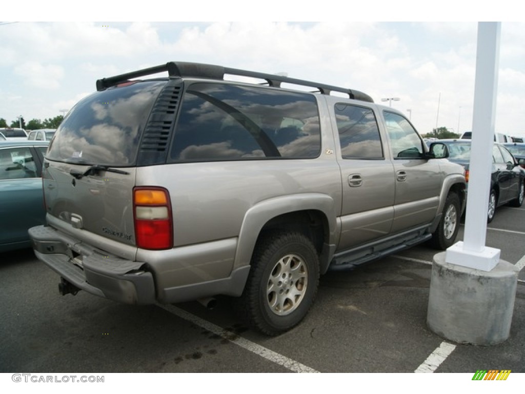 2001 Suburban 1500 Z71 4x4 - Light Pewter Metallic / Light Gray/Neutral photo #2