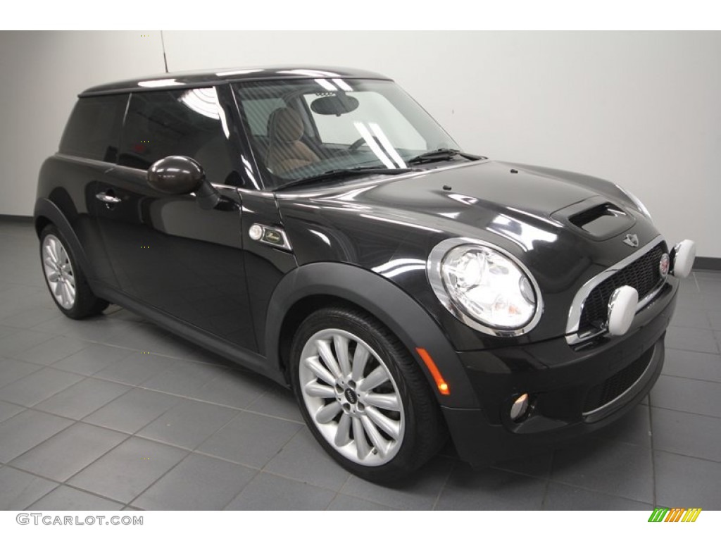 Midnight Black Metallic Mini Cooper