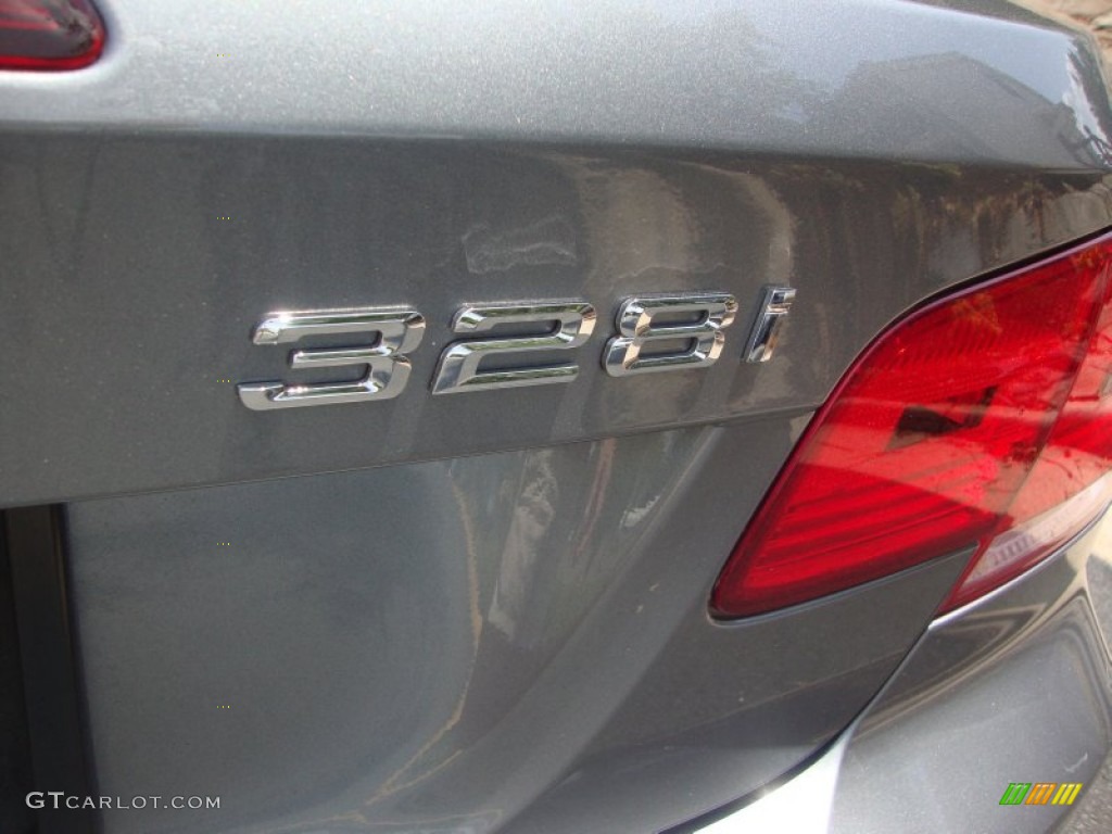 2010 BMW 3 Series 328i Convertible Marks and Logos Photo #67747901