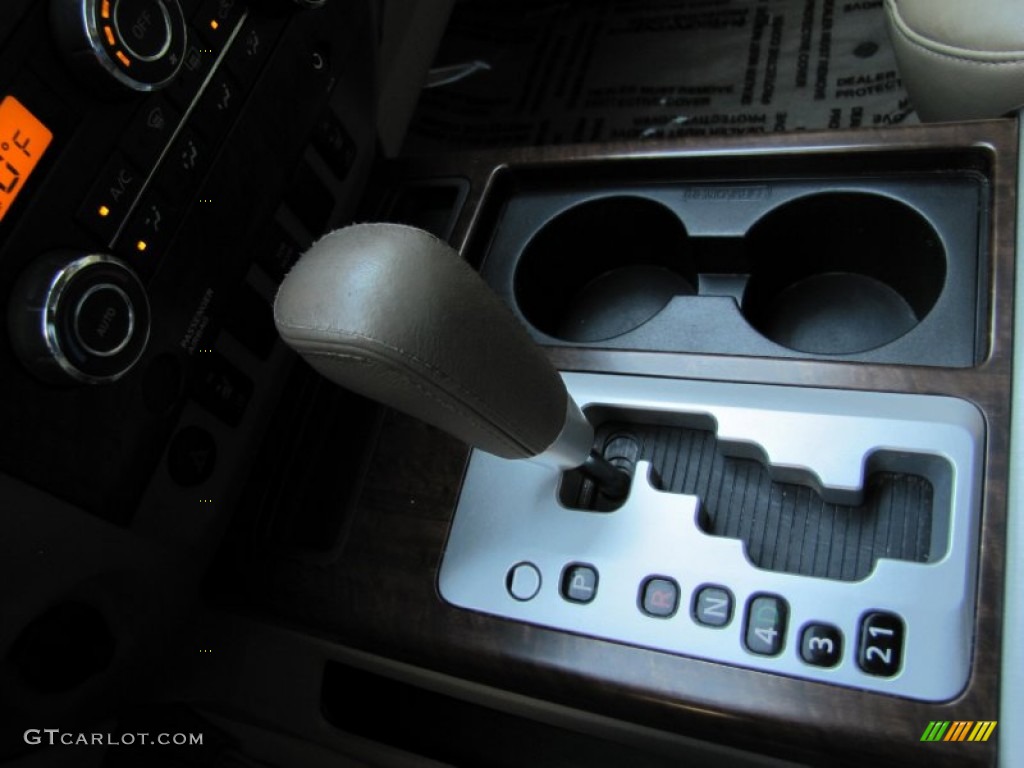 2009 Nissan Titan LE Crew Cab 4x4 Transmission Photos
