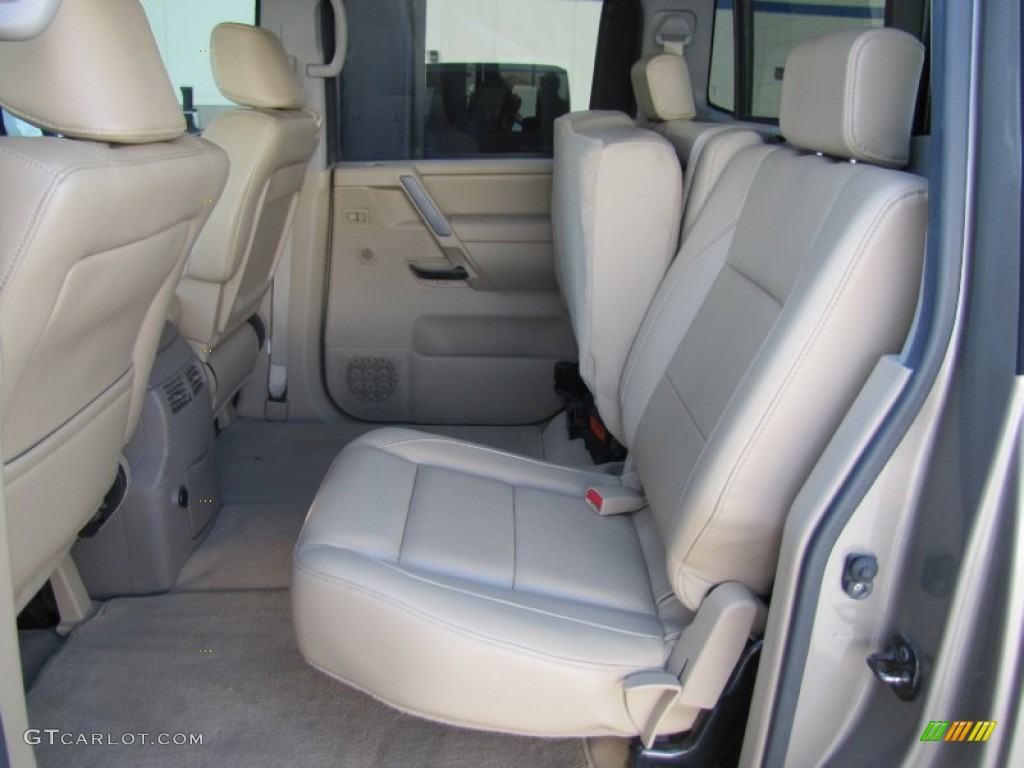 2009 Nissan Titan LE Crew Cab 4x4 Interior Color Photos