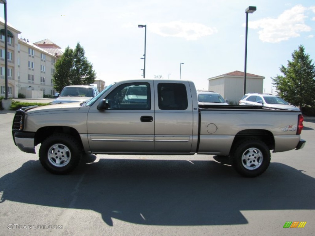 2004 Silverado 1500 LS Extended Cab 4x4 - Sandstone Metallic / Dark Charcoal photo #4