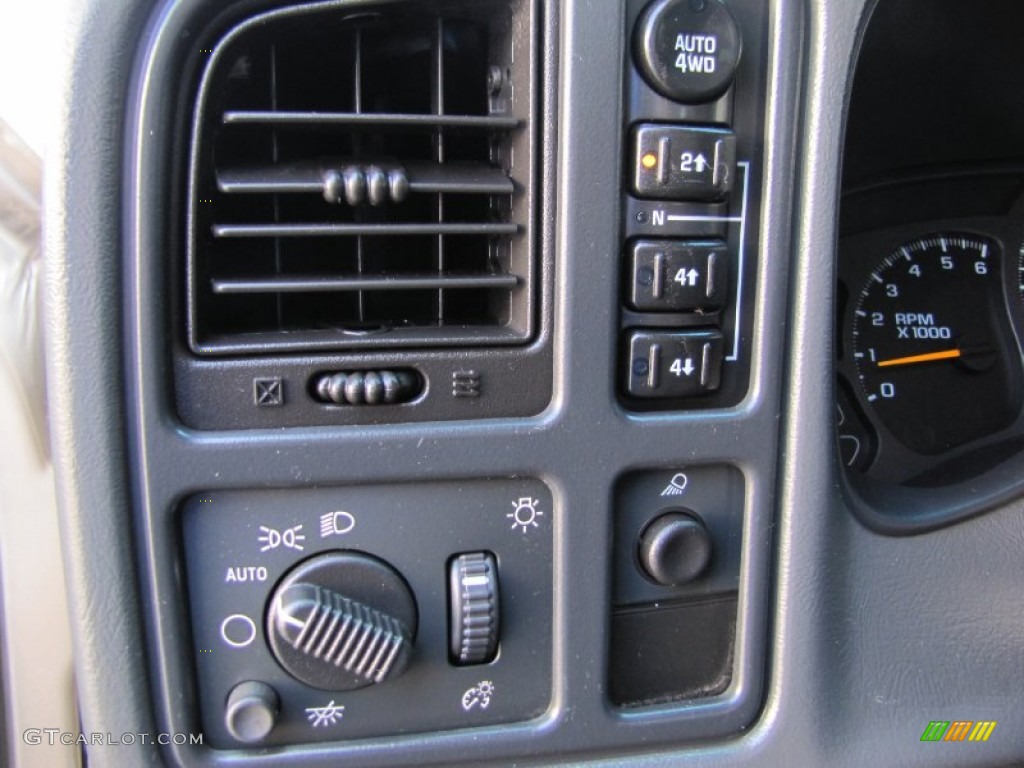 2004 Silverado 1500 LS Extended Cab 4x4 - Sandstone Metallic / Dark Charcoal photo #14