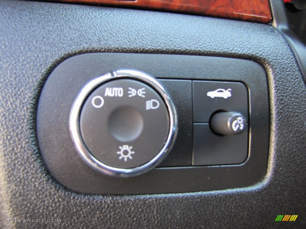 2006 Impala LT - Sport Red Metallic / Gray photo #16