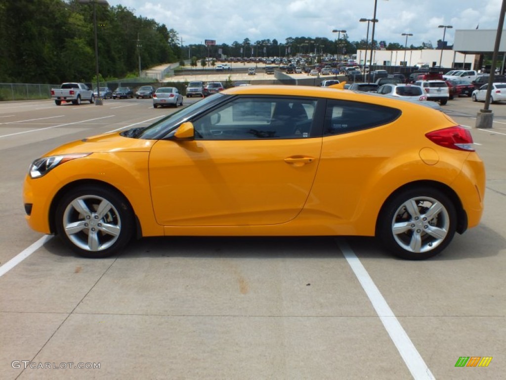 26.2 Yellow 2012 Hyundai Veloster Standard Veloster Model Exterior Photo #67752044
