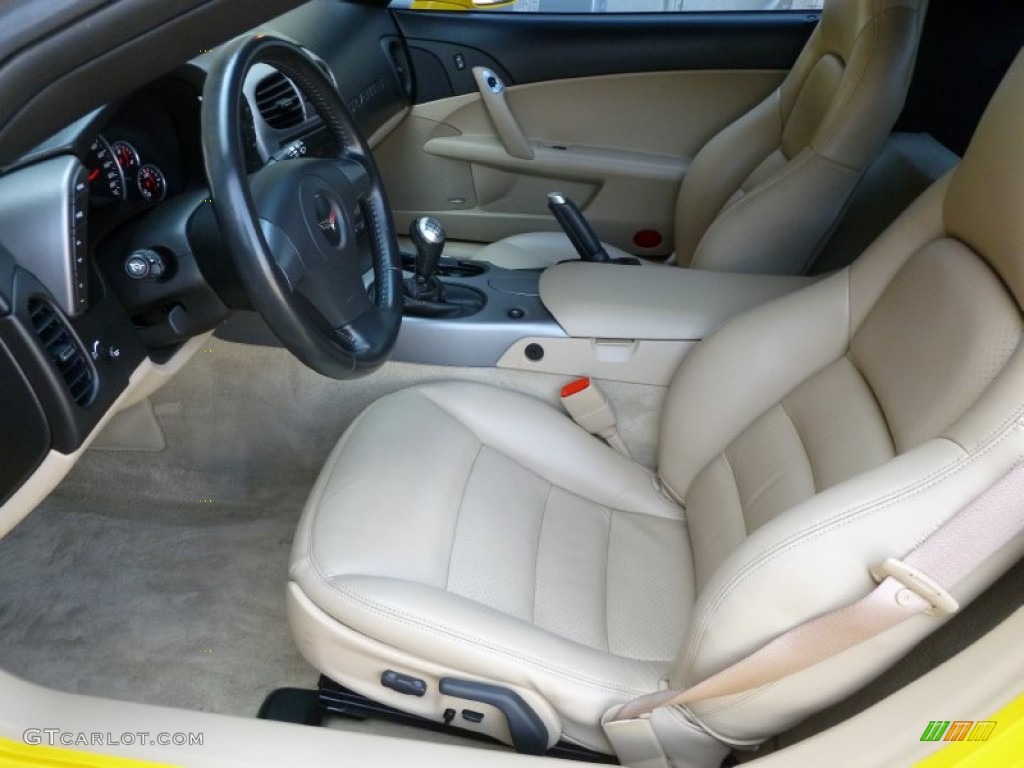 Cashmere Beige Interior 2006 Chevrolet Corvette Coupe Photo #67752715