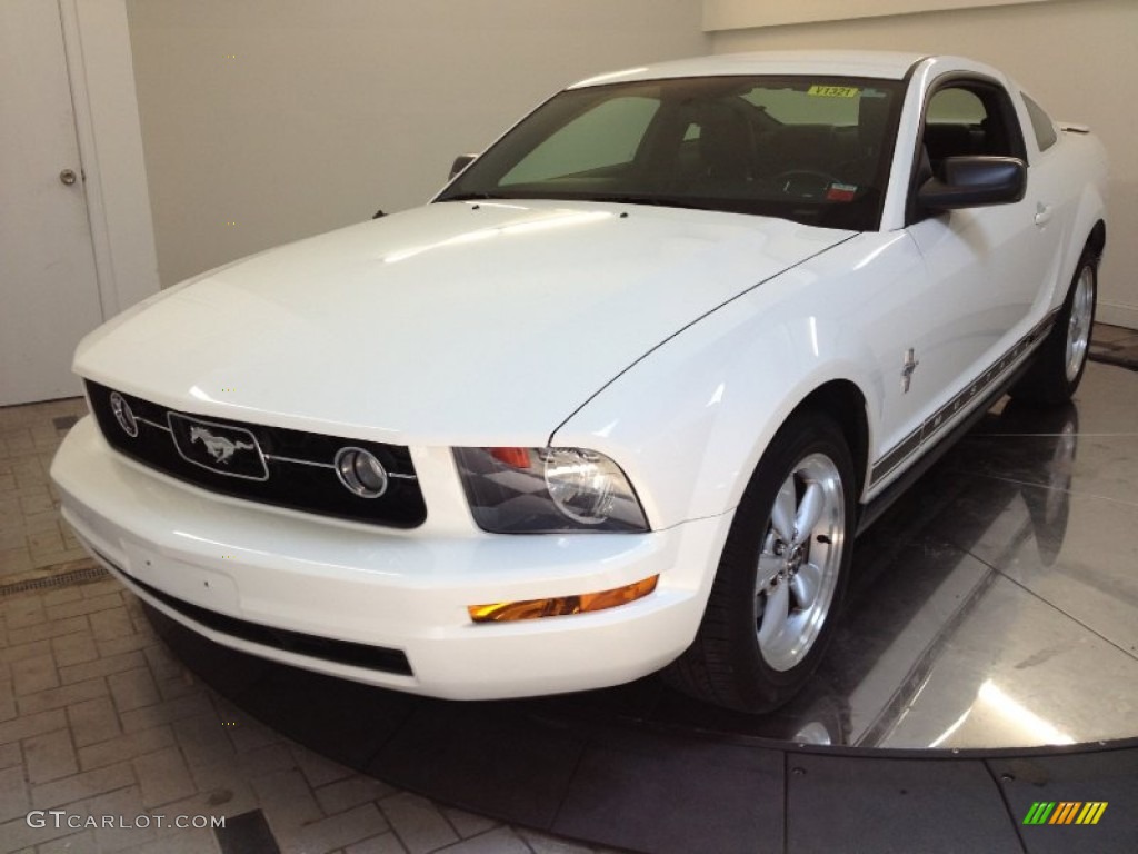 2007 Mustang V6 Premium Coupe - Performance White / Dark Charcoal photo #1