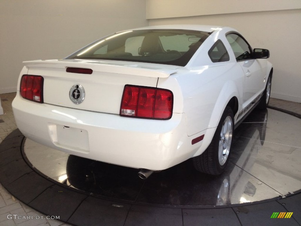 2007 Mustang V6 Premium Coupe - Performance White / Dark Charcoal photo #5