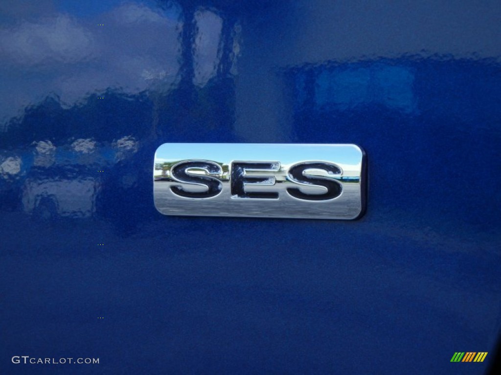 2009 Ford Focus SES Sedan Marks and Logos Photos