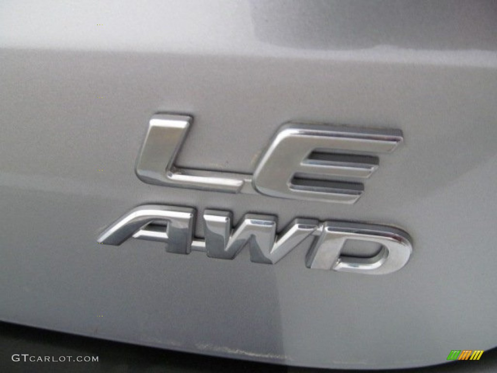 2011 Toyota Sienna LE AWD Marks and Logos Photos