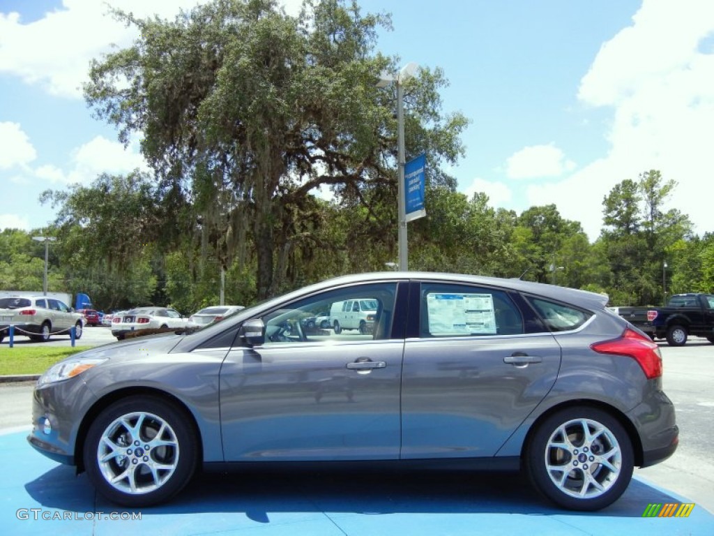 2012 Focus SEL 5-Door - Sterling Grey Metallic / Stone photo #2