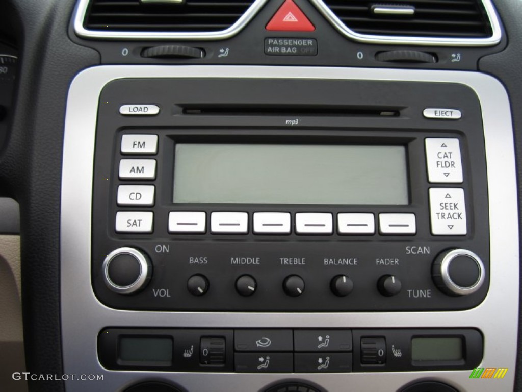 2008 Volkswagen Eos 2.0T Audio System Photos