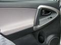Classic Silver Metallic - RAV4 4WD Photo No. 11