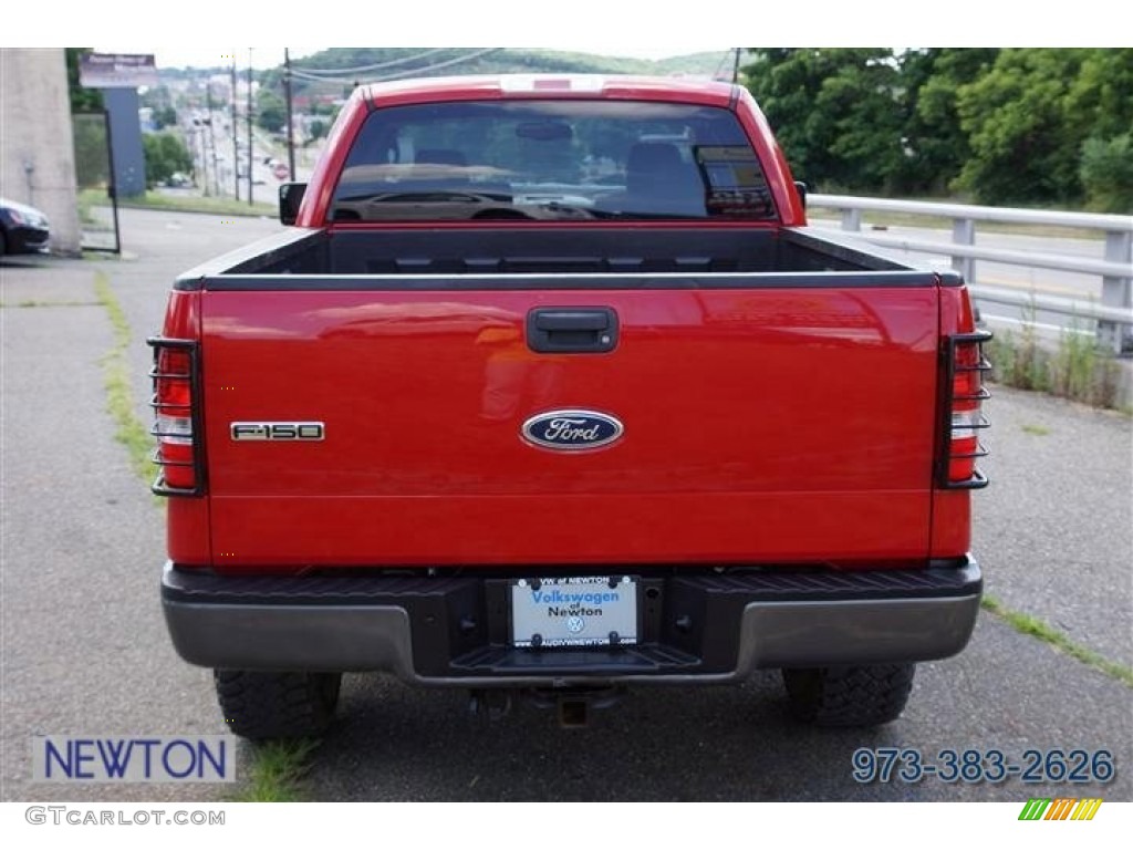 2005 F150 FX4 SuperCab 4x4 - Bright Red / Medium Flint Grey photo #10