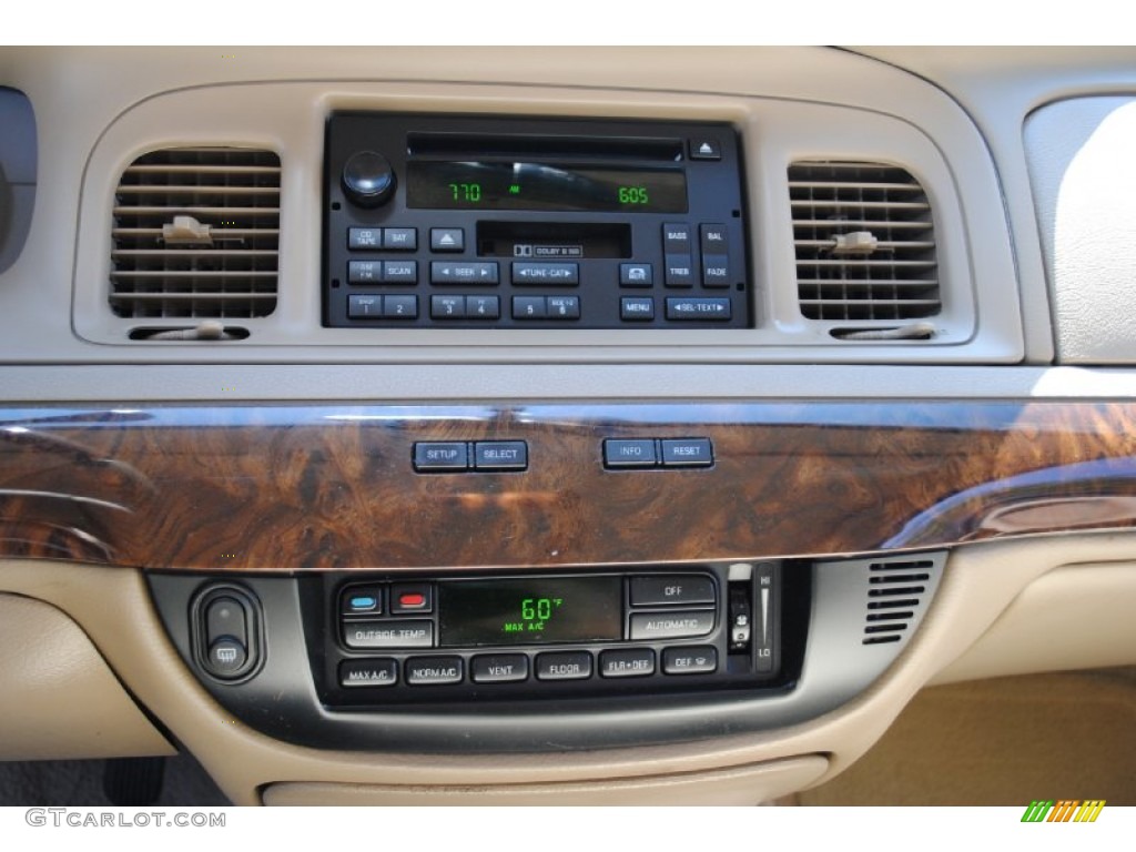 2006 Mercury Grand Marquis LS Controls Photo #67763264