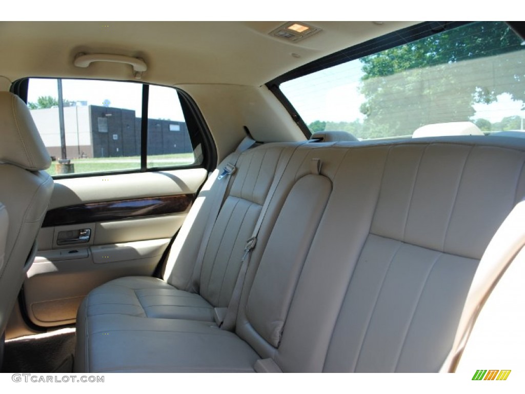 2006 Grand Marquis LS - Light Tundra Metallic / Light Camel photo #13