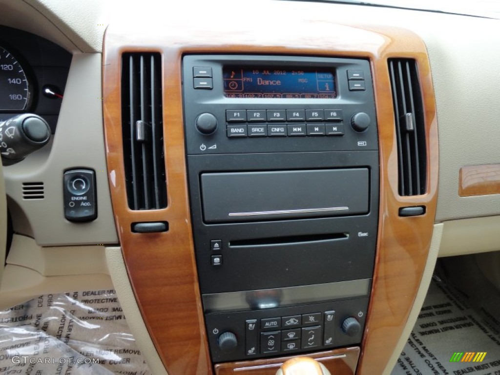 2007 Cadillac STS V6 Controls Photos