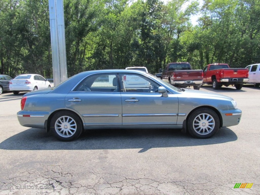 2004 XG350 L Sedan - Celadon Green Metallic / Black photo #4