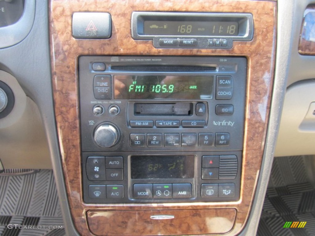2004 XG350 L Sedan - Celadon Green Metallic / Black photo #12
