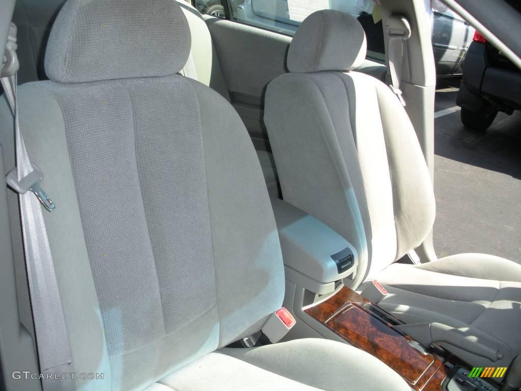 2002 Altima 2.5 S - Super Black / Frost Gray photo #18