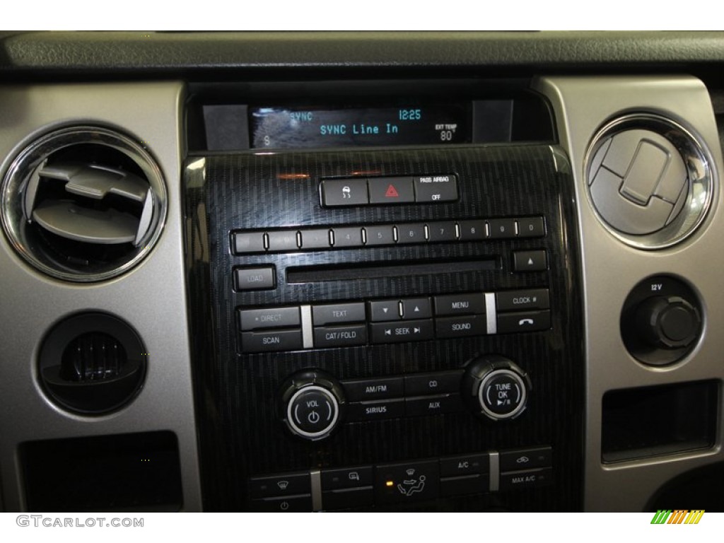 2010 F150 XL SuperCab - Tuxedo Black / Black photo #20