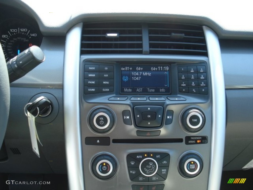 2013 Ford Edge SEL AWD Controls Photo #67772325