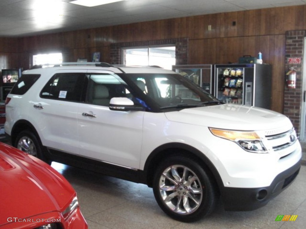 White Platinum Tri-Coat Ford Explorer