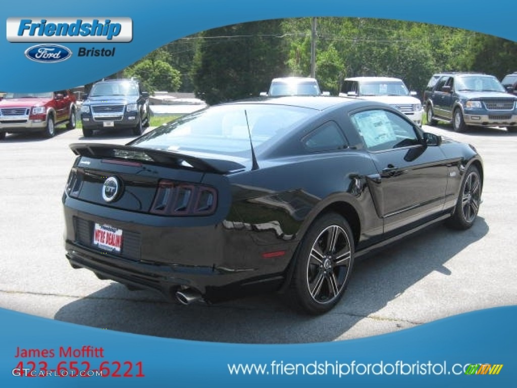 2013 Mustang GT/CS California Special Coupe - Black / California Special Charcoal Black/Miko-suede Inserts photo #6