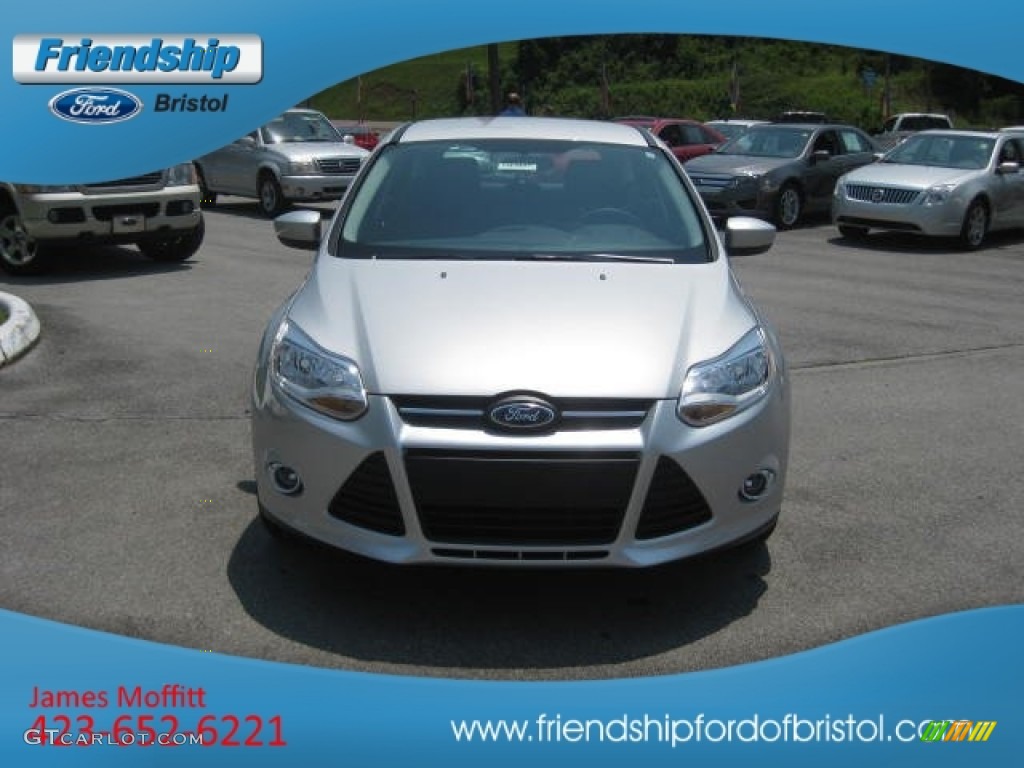 2012 Focus SE 5-Door - Ingot Silver Metallic / Charcoal Black photo #3