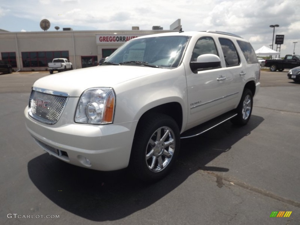 2013 Yukon Denali AWD - White Diamond Tricoat / Cocoa/Light Cashmere photo #1