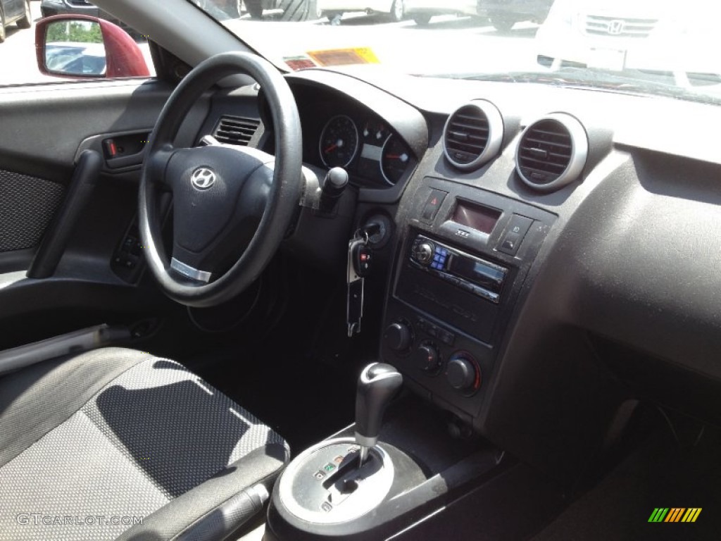 2006 Tiburon GS - Electric Red / Black photo #16