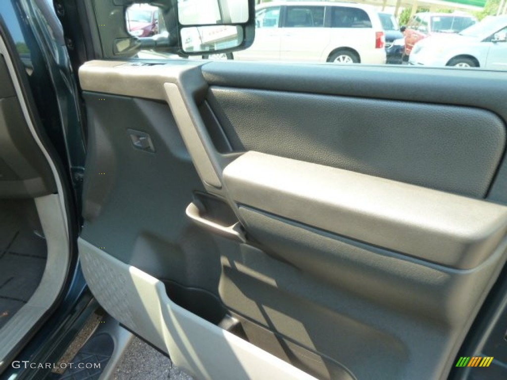 2004 Titan LE Crew Cab 4x4 - Deep Water Blue/Green / Graphite/Titanium photo #15