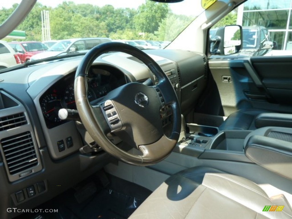 2004 Titan LE Crew Cab 4x4 - Deep Water Blue/Green / Graphite/Titanium photo #22