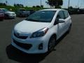 Super White - Yaris SE 5 Door Photo No. 7