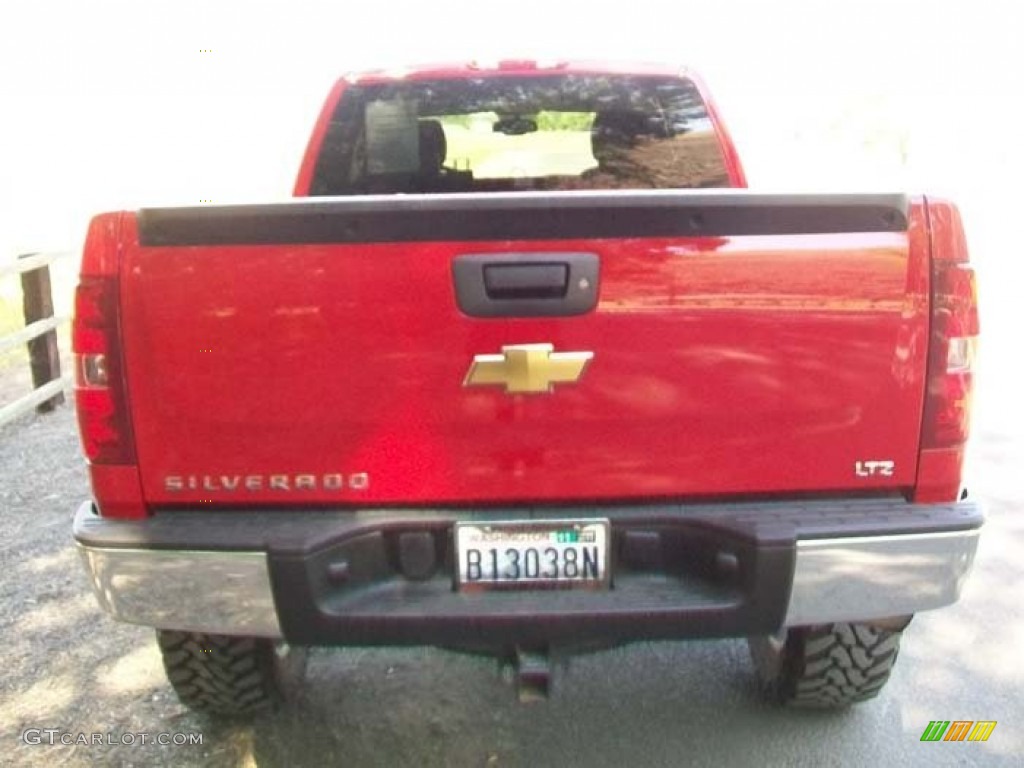 2009 Silverado 1500 LTZ Extended Cab 4x4 - Victory Red / Ebony photo #3