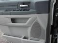 Stone White - Grand Caravan SE Photo No. 15