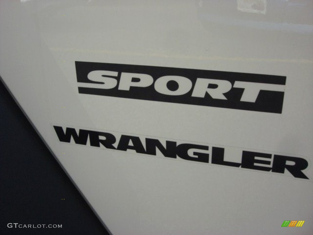 2011 Wrangler Sport 4x4 - Sahara Tan / Black photo #24