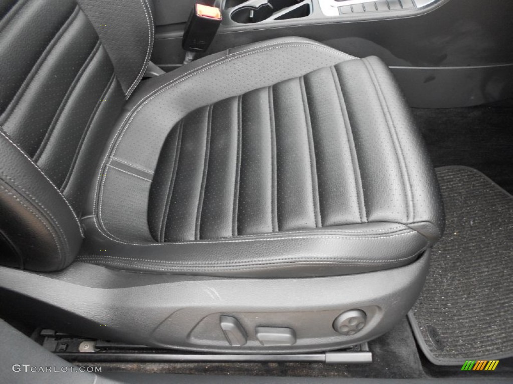2012 Volkswagen CC Lux Front Seat Photos