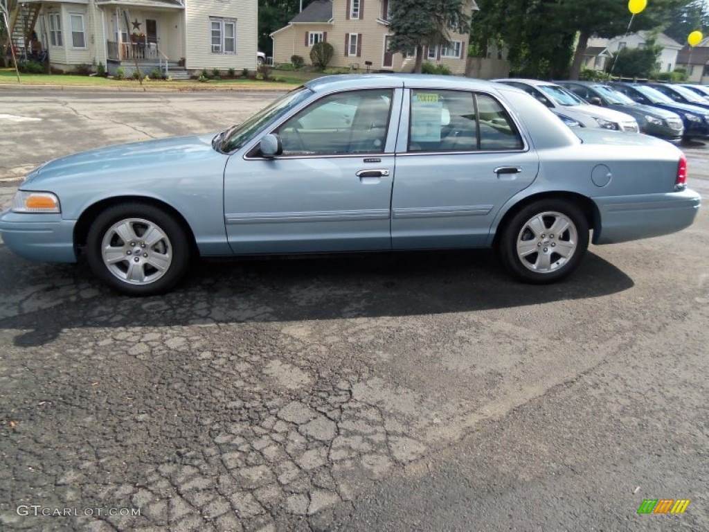 2011 Crown Victoria LX - Light Ice Blue Metallic / Light Camel photo #10