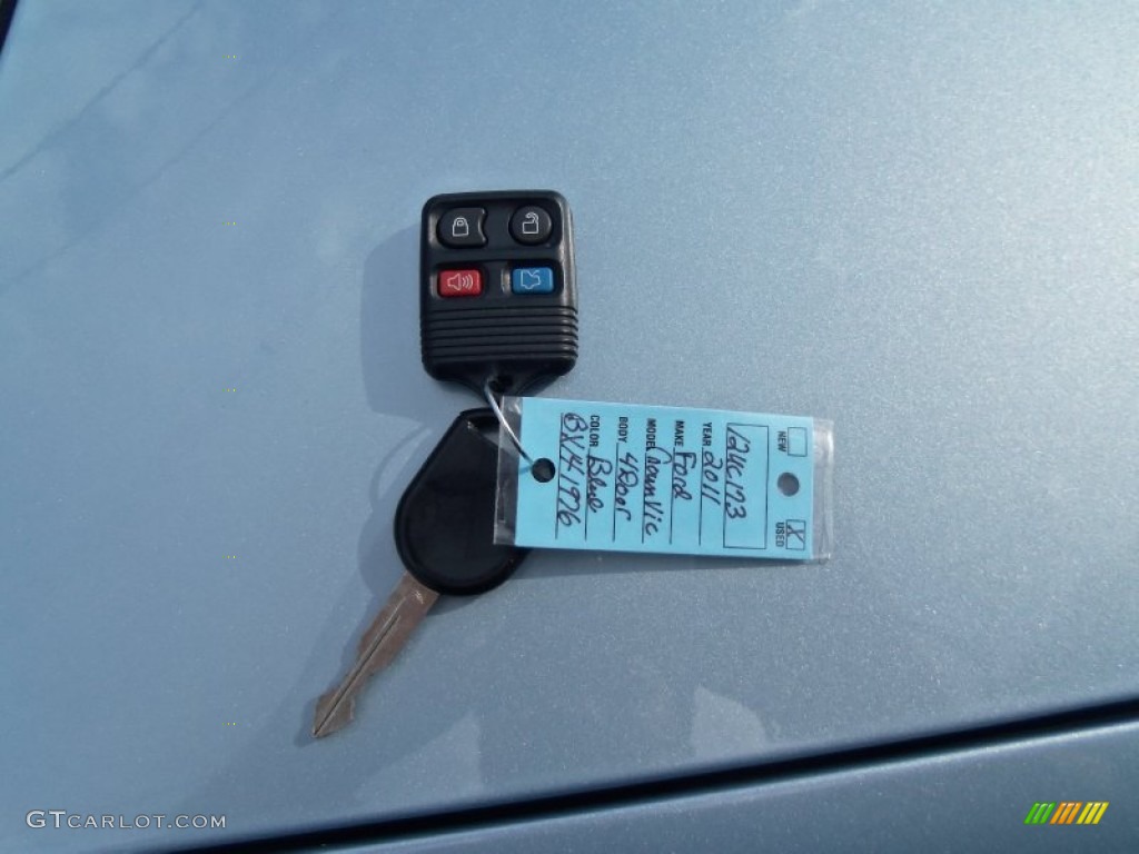 2011 Crown Victoria LX - Light Ice Blue Metallic / Light Camel photo #16