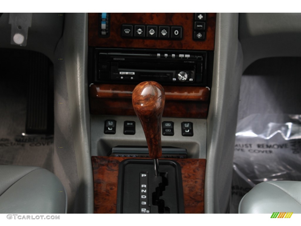 1991 Mercedes-Benz S Class 560 SEL Controls Photo #67793181