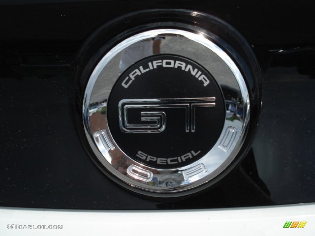 2013 Ford Mustang GT/CS California Special Coupe Marks and Logos Photos