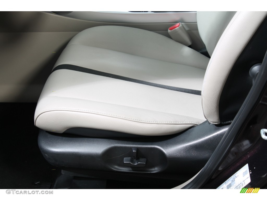 2007 Mazda CX-7 Grand Touring Front Seat Photo #67795059