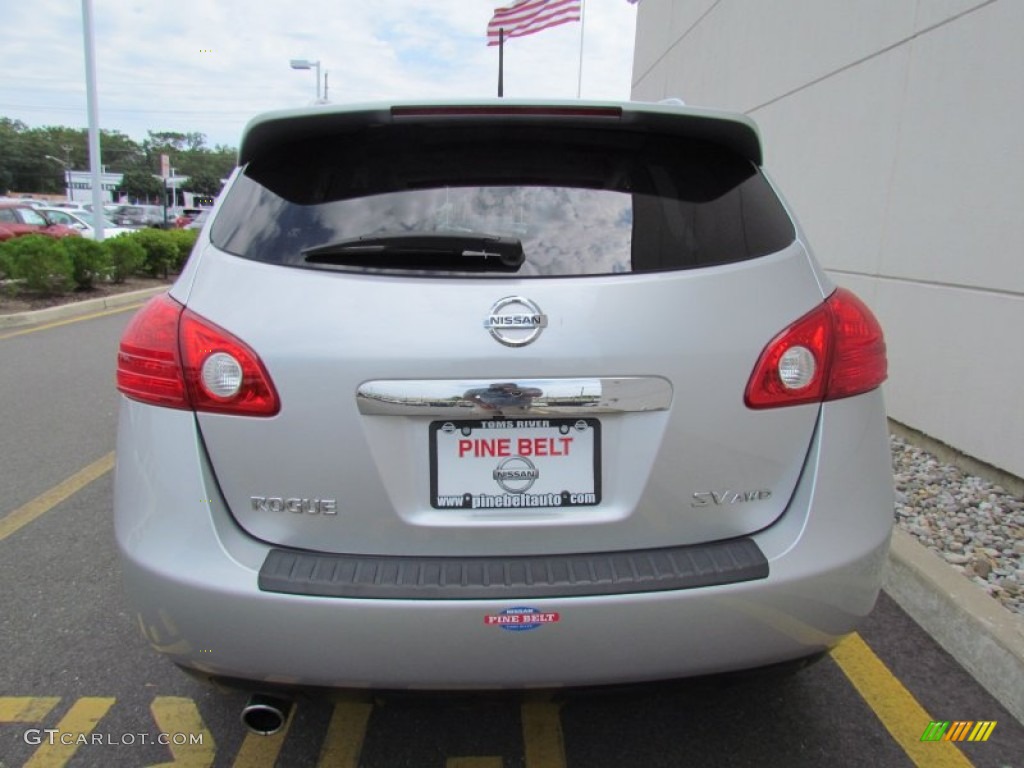 2011 Rogue SV AWD - Silver Ice Metallic / Black photo #6