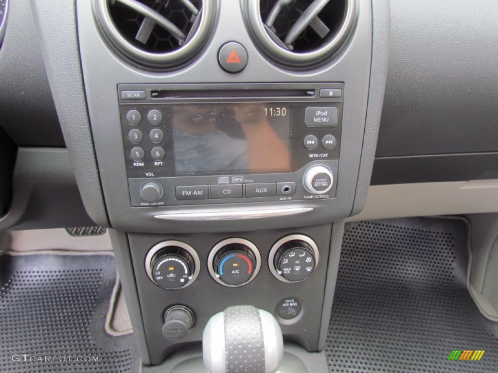 2011 Rogue SV AWD - Silver Ice Metallic / Black photo #13