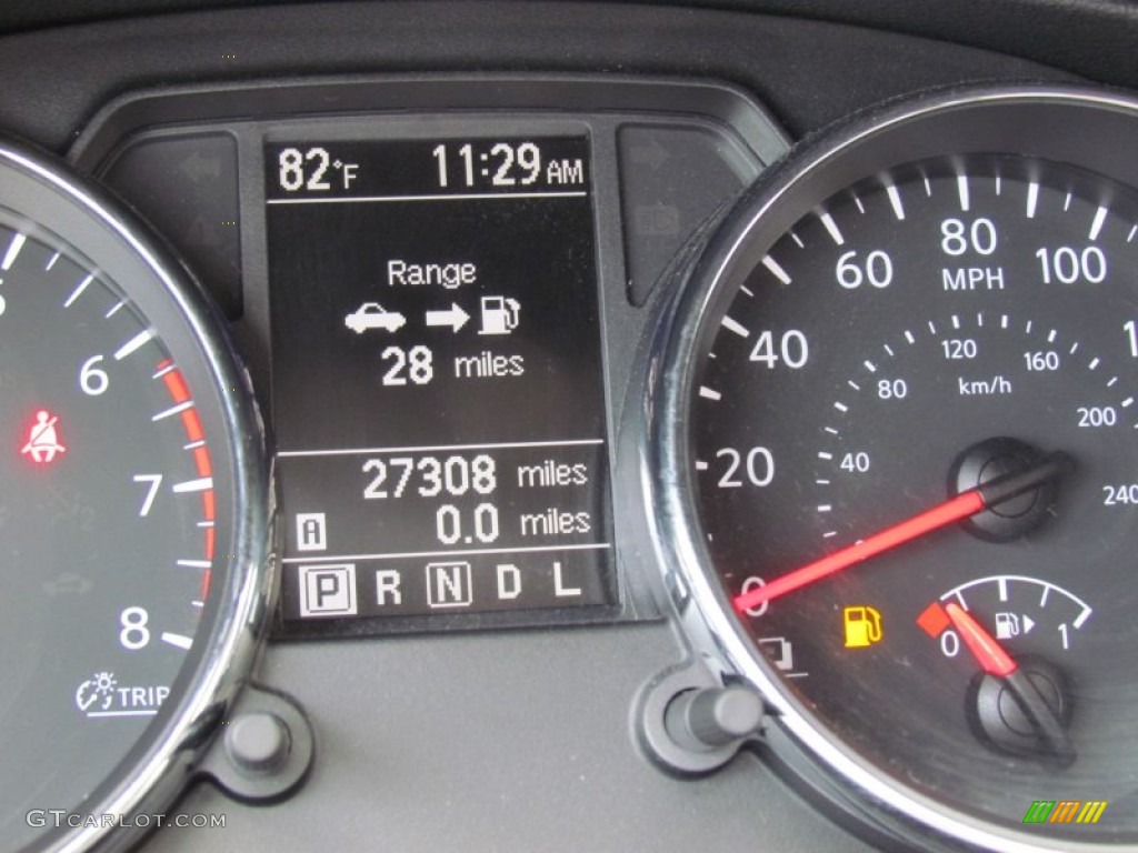 2011 Rogue SV AWD - Silver Ice Metallic / Black photo #15