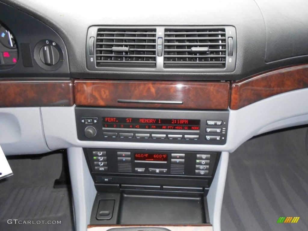 2002 BMW 5 Series 540i Sedan Controls Photo #67802070