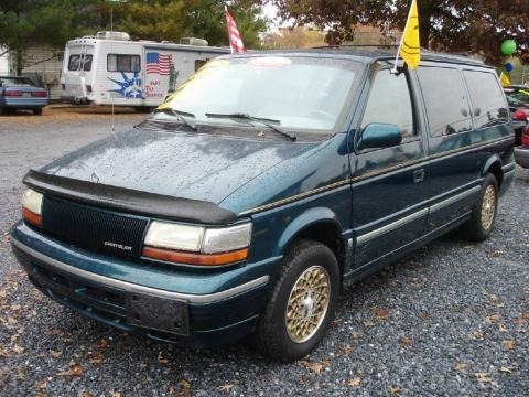 1995 Chrysler Town & Country  Data, Info and Specs
